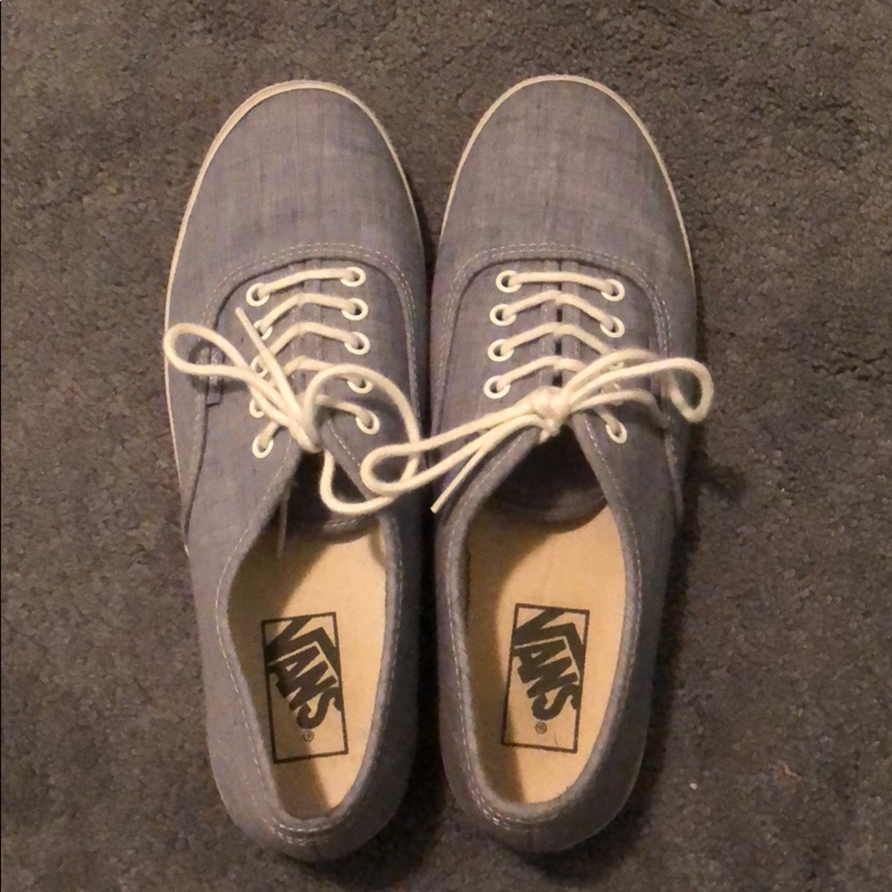 Vans - Picture 2 of 3